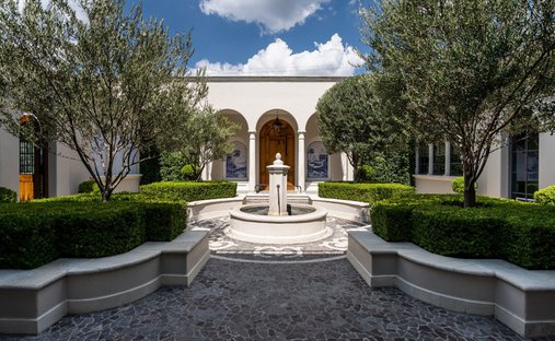 House in Presita Guadalupe, Guanajuato, Mexico 1