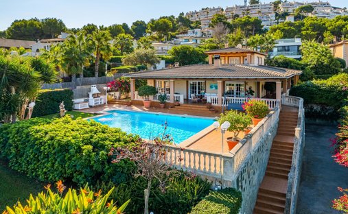 Villa in Santa Ponsa, Balearic Islands, Spain 1